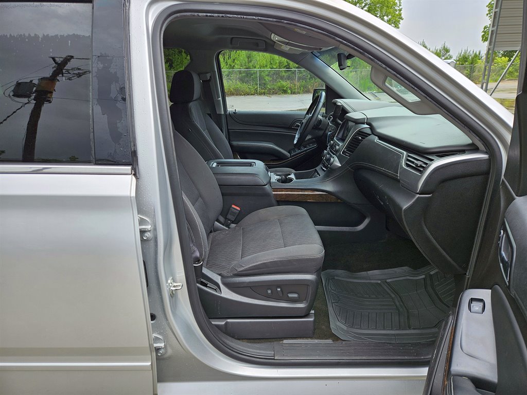 2017 Chevrolet Tahoe LS photo 7