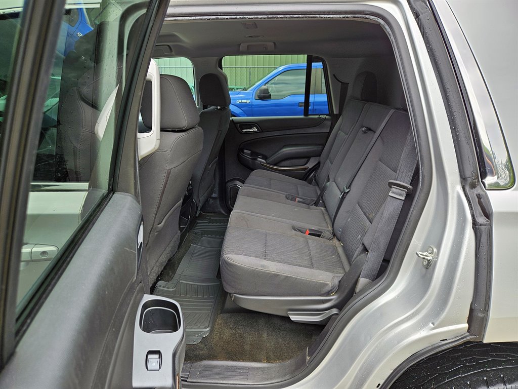 2017 Chevrolet Tahoe LS photo 5