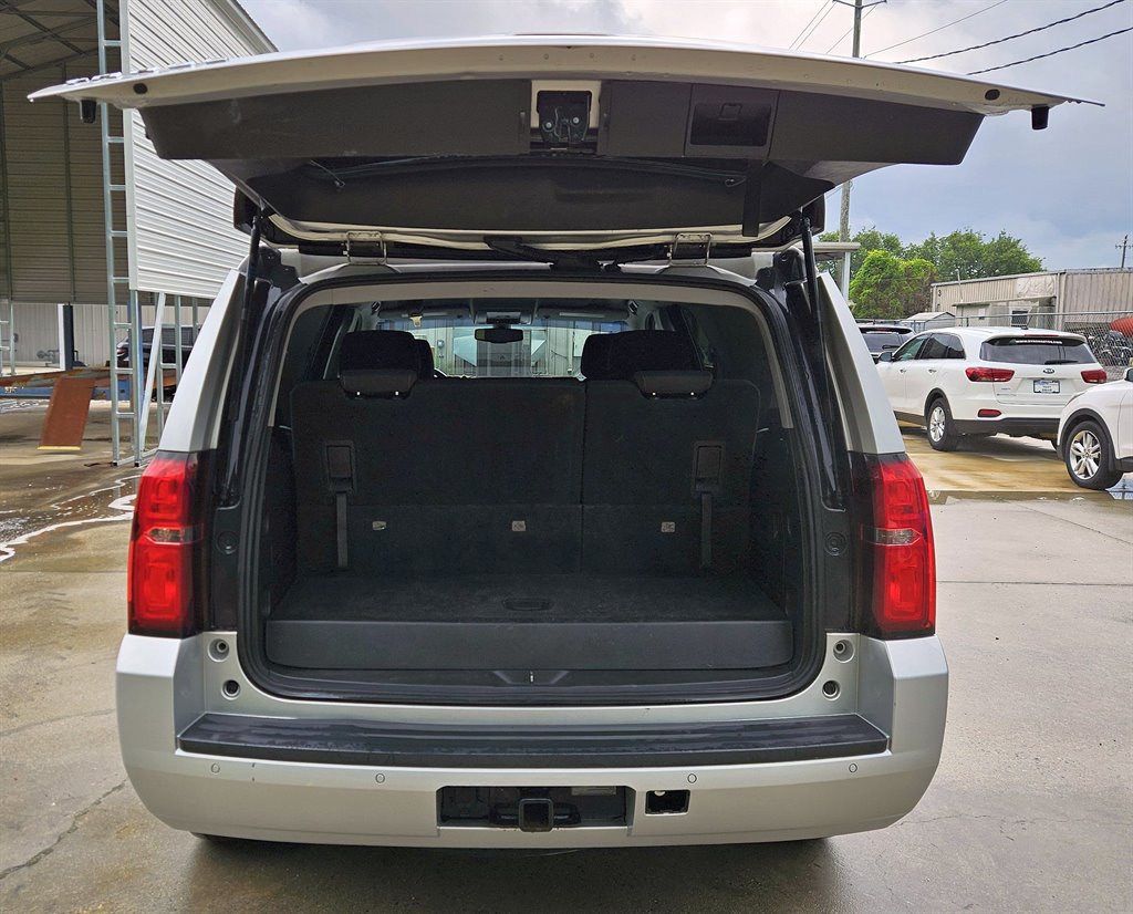 2017 Chevrolet Tahoe LS photo 10