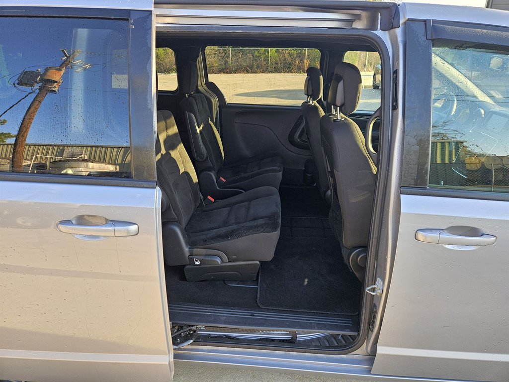 2018 Dodge Grand Caravan SE photo 8