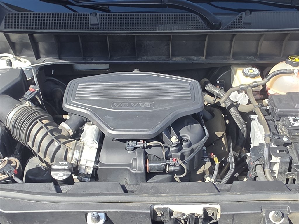 2018 GMC Acadia Denali - Photo 16