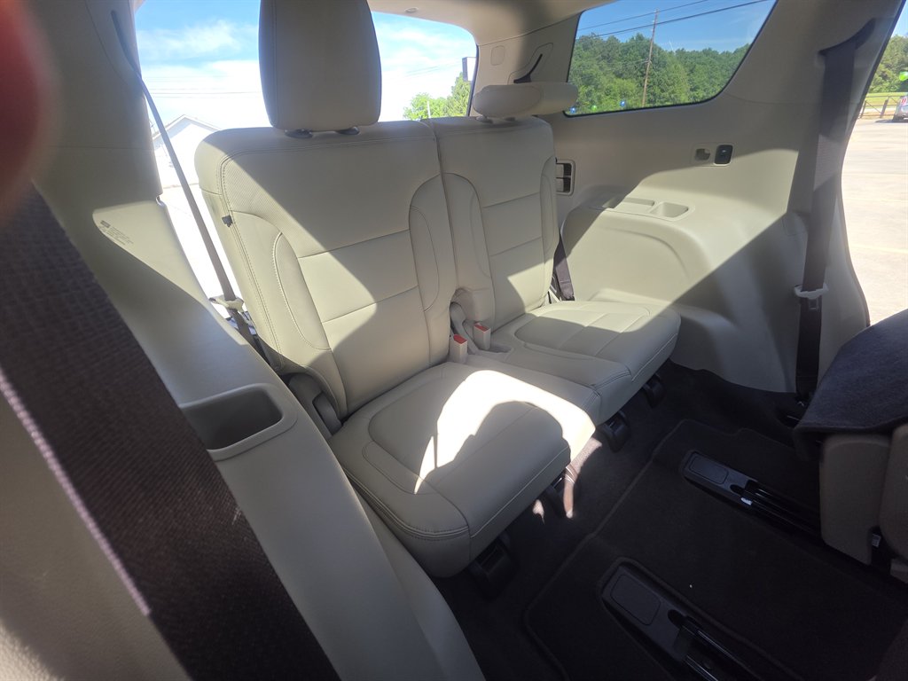 2018 GMC Acadia Denali - Photo 7