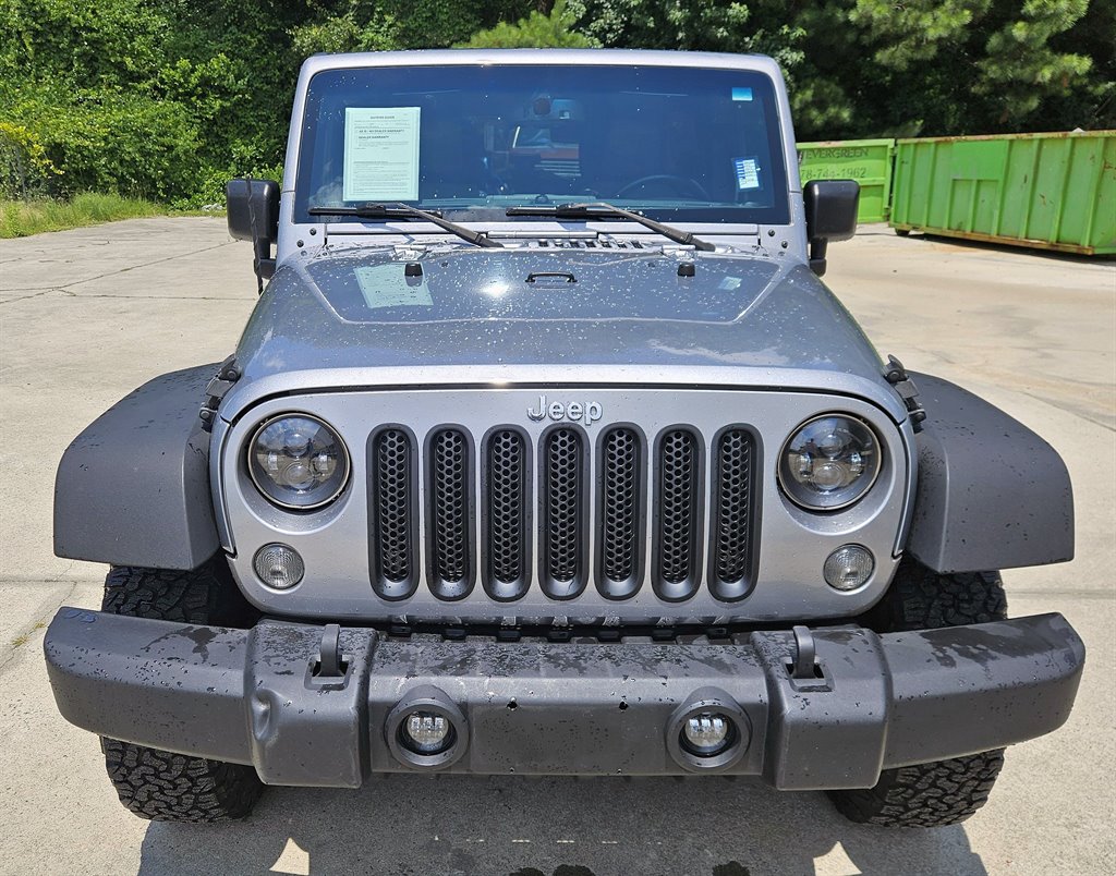 2015 Jeep Wrangler Unlimited Sport photo 2