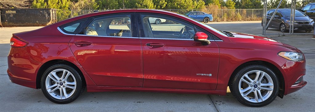 2018 Ford Fusion Hybrid SE