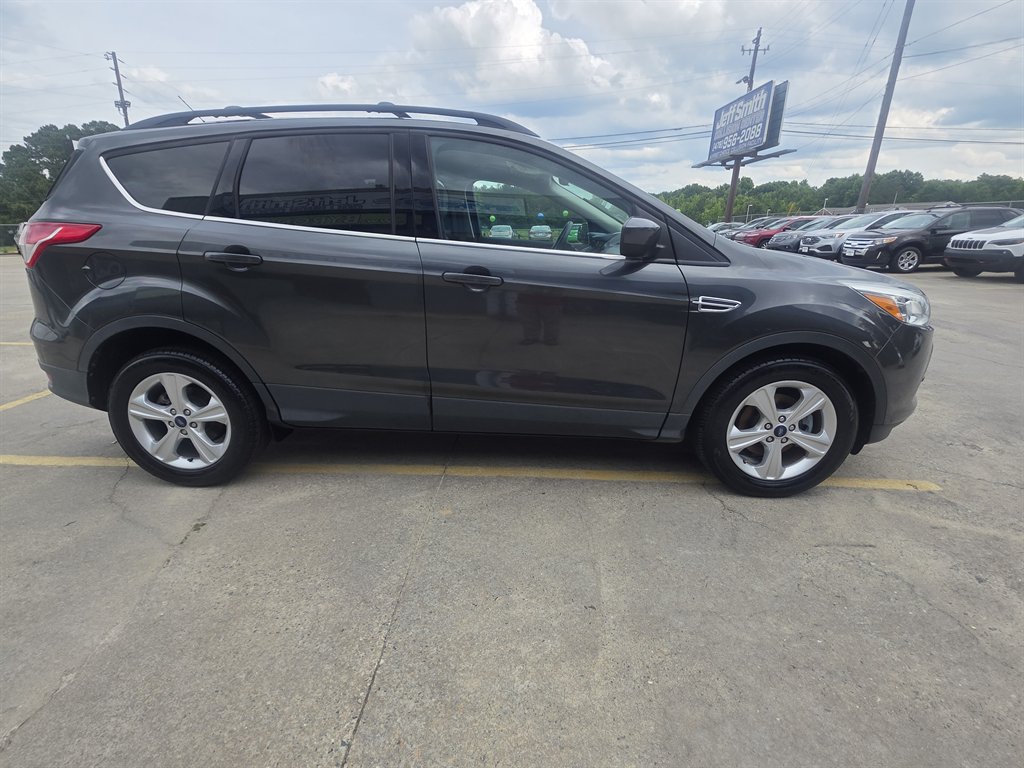 2016 Ford Escape SE's photo