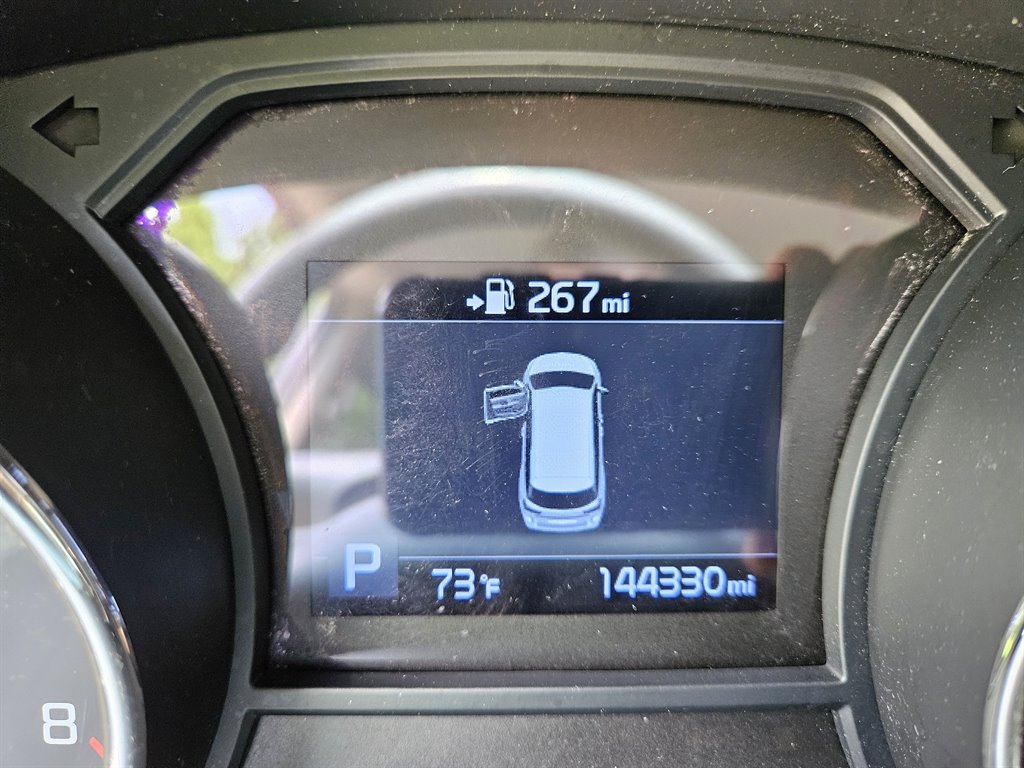 2021 Kia Sedona LX photo 12