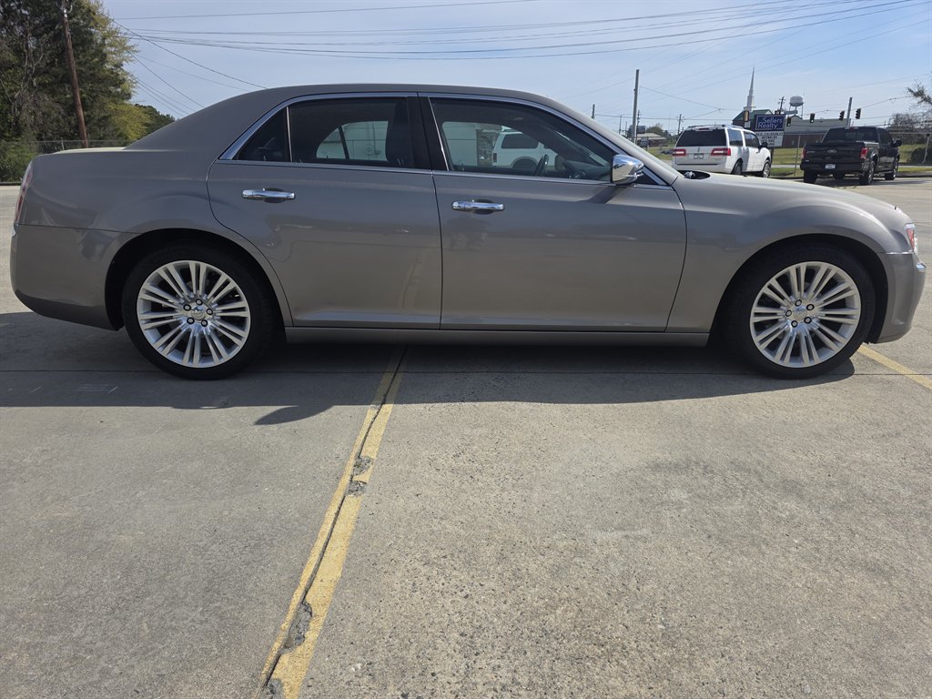 2014 Chrysler 300 C