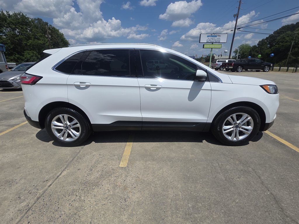 2019 Ford Edge SEL's photo